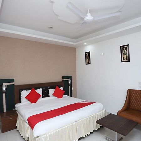Super Capital O Levanti Near Aravali Biodiversity Park Gurgaon Exterior foto