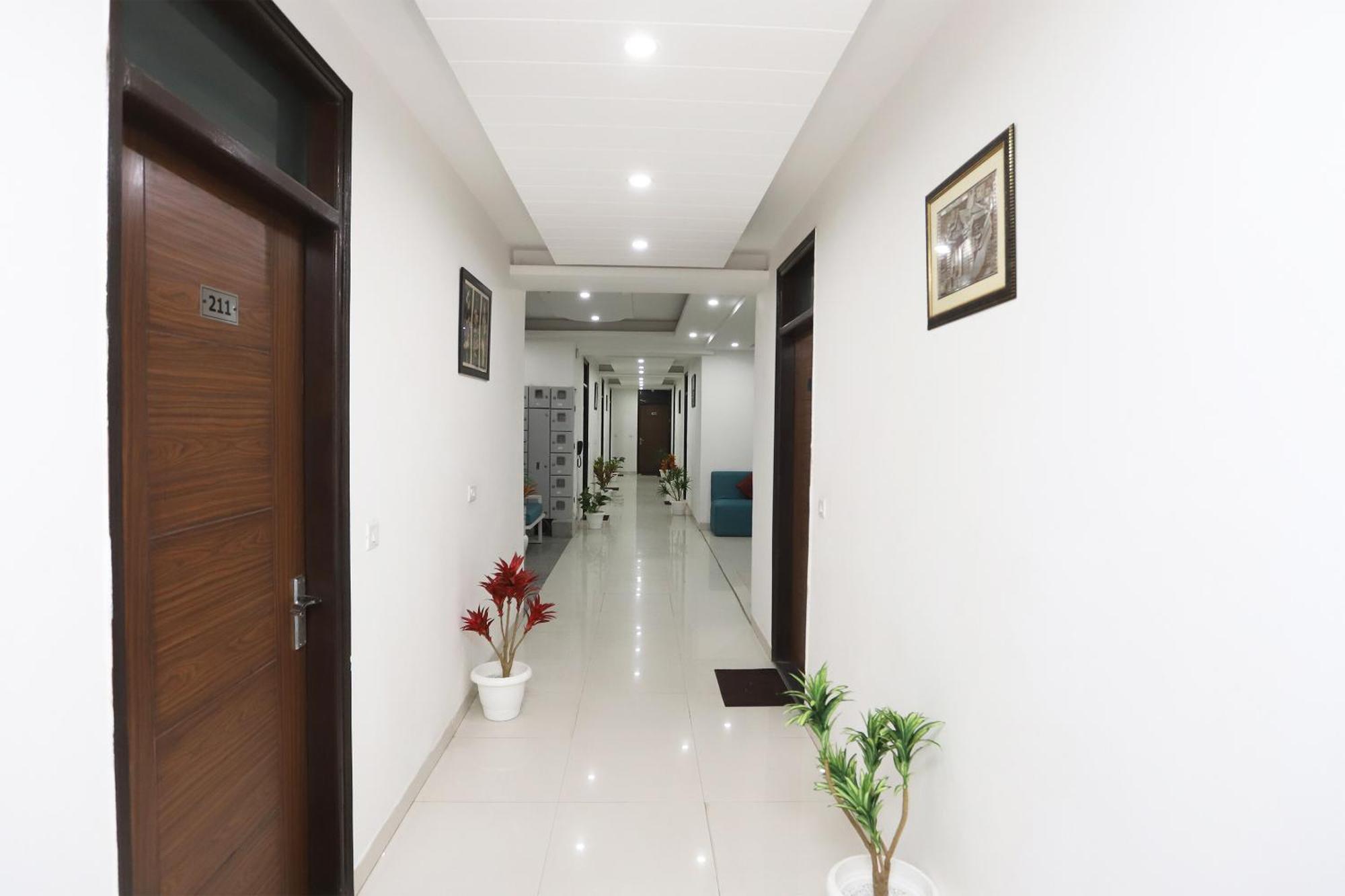 Super Capital O Levanti Near Aravali Biodiversity Park Gurgaon Exterior foto